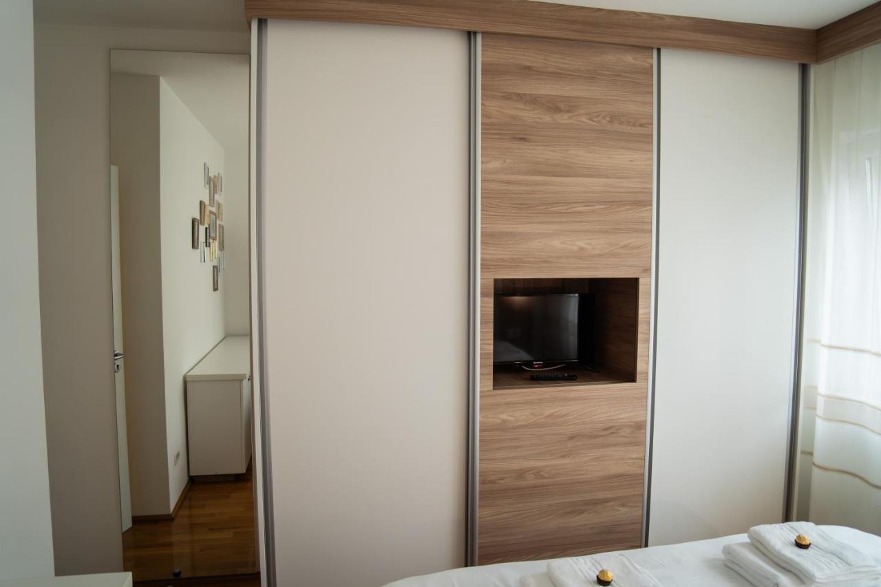 Ultracentral Golden Apartament 1 Suceava Exterior photo